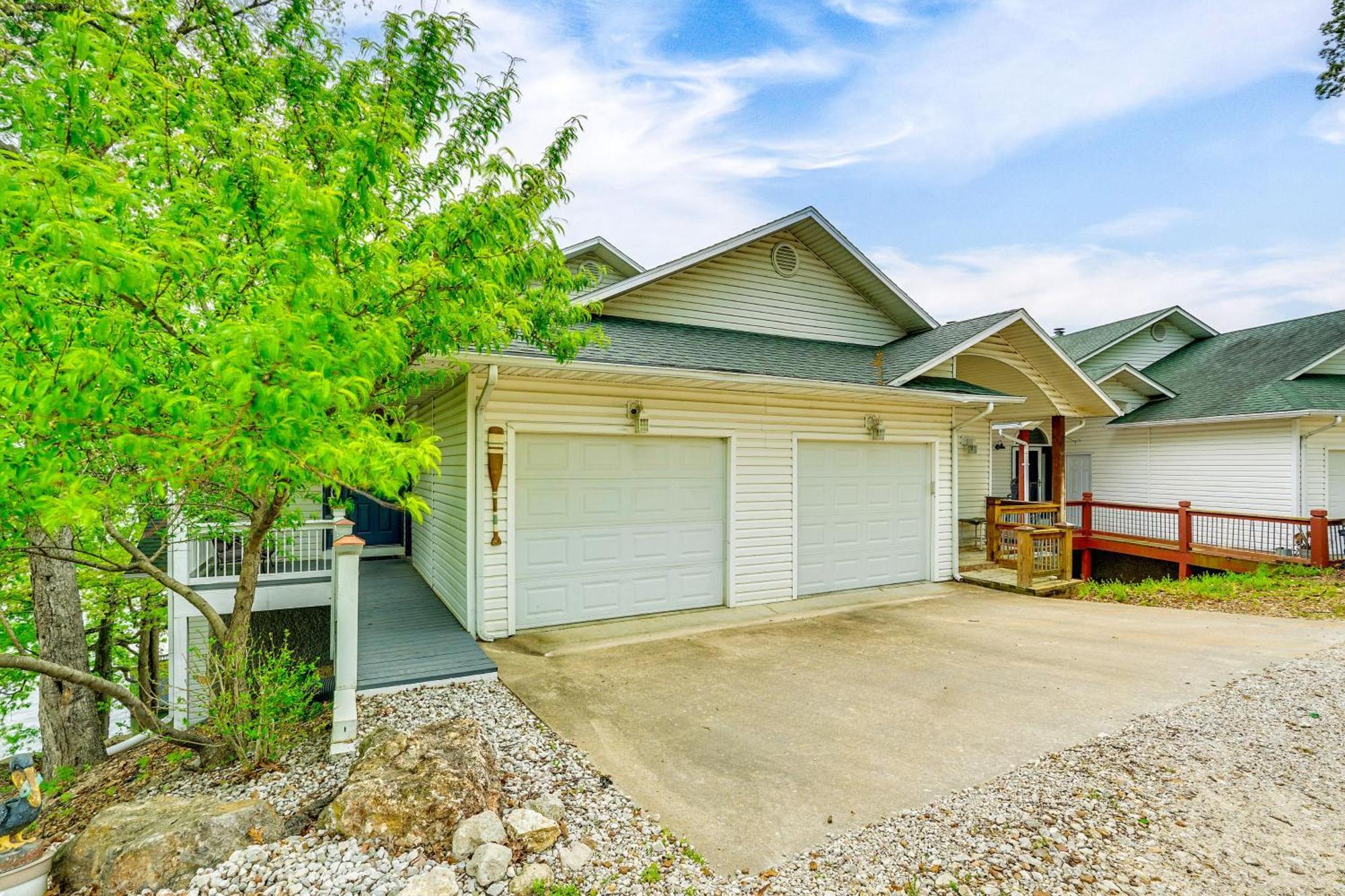 Townhouse With Shared Dock On Lake Of The Ozarks! ภายนอก รูปภาพ
